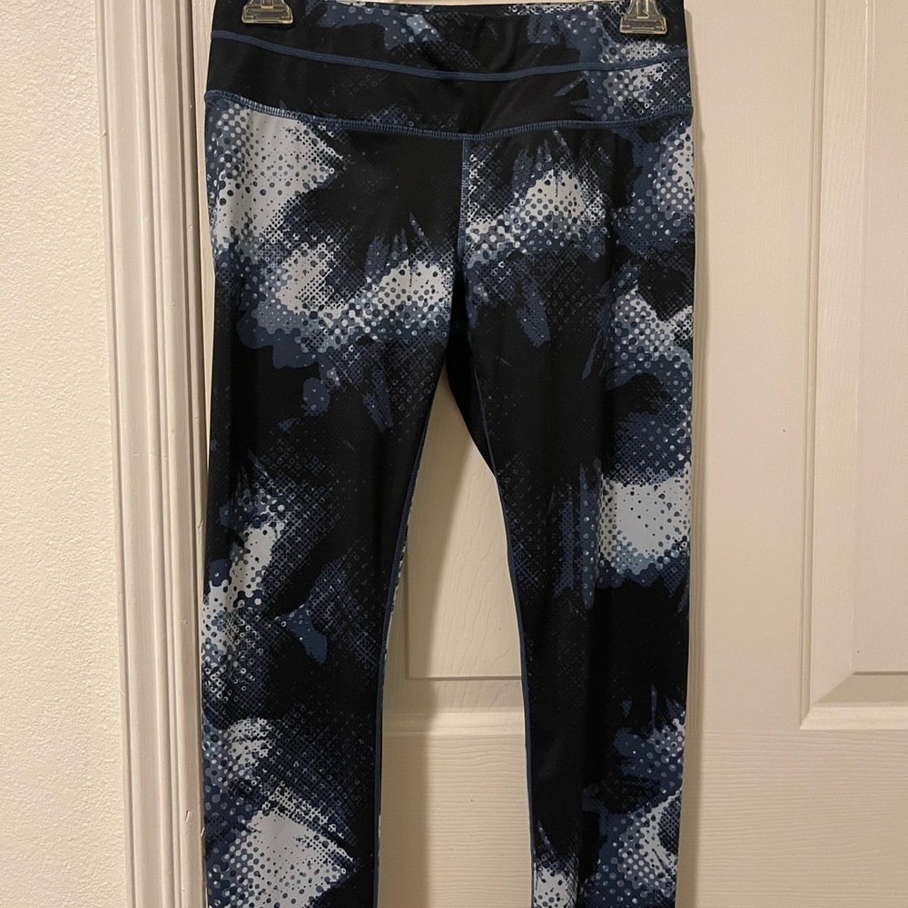 Athleta pullover and crop sports wear